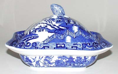 Vegetable Dish with Cover c1910
